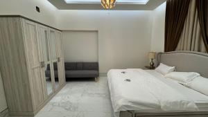 شقة أرضية مودرن بغرفتين نوم 5