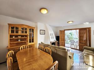 Stay in Costa Hispania