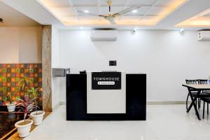 Super Townhouse Sector 143B Noida