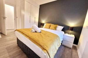 Super stylish 2 bed, 2 bath