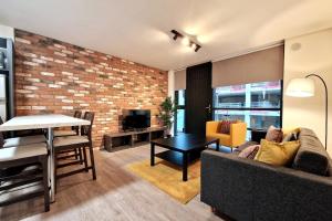 Super stylish 2 bed, 2 bath