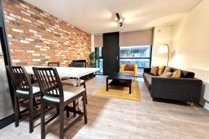 Super stylish 2 bed, 2 bath