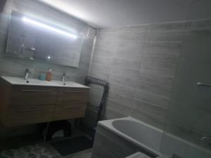 Maisons de vacances Gite Le Canaillou : photos des chambres