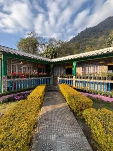 Odyssey Stays Yuksom - Pelling