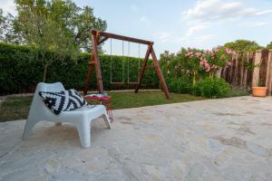 Cozy country home with heated outdoor pool