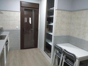 Carreras Beach Candeleda Casa en piscina natural