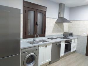 Carreras Beach Candeleda Casa en piscina natural