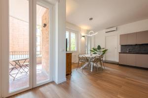 Costanza Luxury Apartment