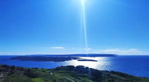 Epic 180 degree Sea & 3 Island Views Sun Terrace Penthouse