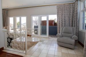 Fresnaye Family home 4 bedrooms No Loadshedding