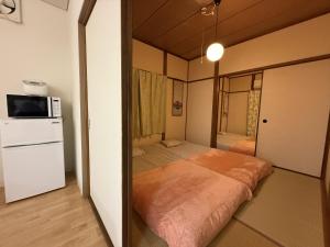 6 minutes by train to Shinsaibashisuji Shopping Street