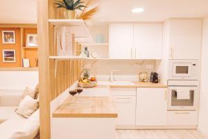 Stylish Apartments at Ruin Pub District