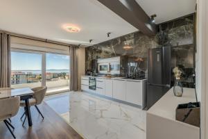 Villa La Vie - Podstrana