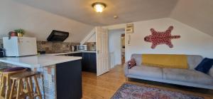 Spacious Riverside 2Bd Mid City - Above Bar&Venue - 3hvězdičkové hotely ve městě Cork