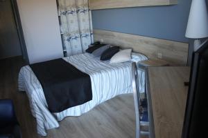 Hotels Logis Hotel Solhotel : photos des chambres