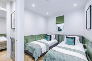 The Jane Austin in Central York - Sleeps 6