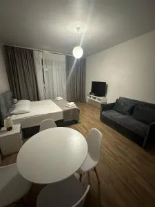 White Sails Residential Hotel - Tofaloglebi