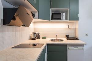 Stylish & Elegant I Metro is only 1minute away I Near Montmartre