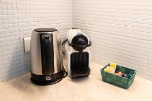 Stylish & Elegant I Metro is only 1minute away I Near Montmartre