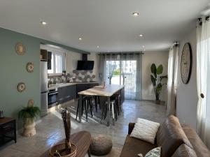 Maison calme avec terrasse-garage centre ville D