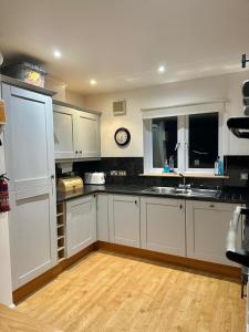 Haruru House - 3 minutes walk to the beach!