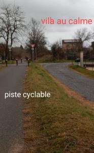 B&B / Chambres d'hotes chambre studio 25 M2 et table d-hotes Ruoms 2 : Chambre Double