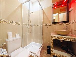 Viva Riviera - 19 rue des Frères Pradignac