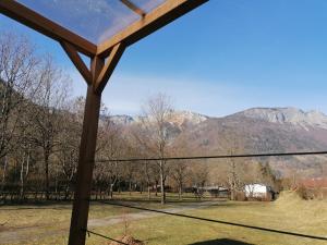 Chalets Camping le Trejeux - Petit Chalet : photos des chambres