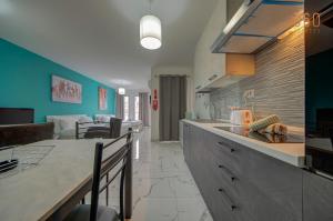A stylish 1BR APT in Gzira ,Central with WIFI and AC by 360 Estates