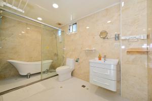 Phòng Deluxe 3 Người Nhìn Ra Biển (Deluxe Triple Room with Sea View)