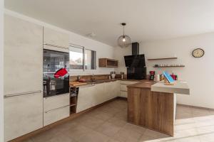 Villa Kaino 1 - Climatisée avec jardin