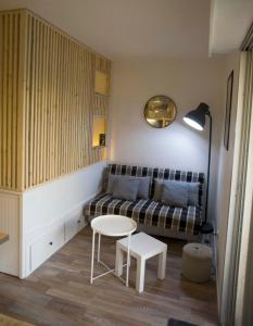 Appartement T1bis avec jardinet au calme