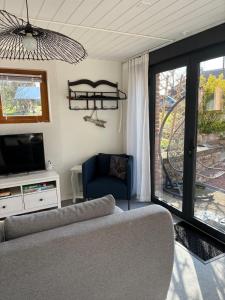 Maisons de vacances Gites Saint-Germain : Chambre Double - Vue sur Parc