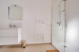 Maisons de vacances Maison lumineuse pour 8 avec grand jardin : photos des chambres