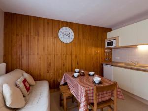 Appartements Studio 5 pers, centre Brides-les-Bains, balcon, proche thermes et telecabine - FR-1-512-19 : photos des chambres