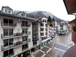 Appartements Studio avec Balcon Sud et WiFi au Centre de Brides-les-Bains, Proche Thermes et Telecabine - FR-1-512-54 : photos des chambres