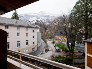 Appartements Studio 2 pers, centre-ville, pres des thermes, balcon, WiFi, telecabine a 200m, parking dispo - FR-1-512-97 : photos des chambres