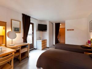 Appartements Studio avec Balcon et Double Exposition a Brides-les-Bains, Pres des Thermes - FR-1-512-144 : photos des chambres