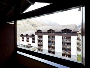 Appartements Studio avec Balcon et Double Exposition a Brides-les-Bains, Pres des Thermes - FR-1-512-144 : photos des chambres