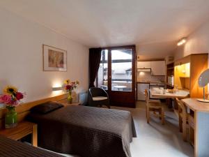 Appartements Studio avec Balcon et Double Exposition a Brides-les-Bains, Pres des Thermes - FR-1-512-144 : photos des chambres
