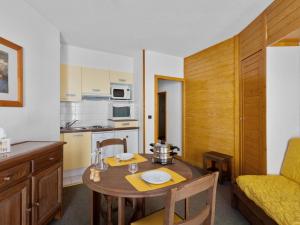 Appartements Studio 2* Centre Brides-les-Bains, 4 pers, Parking, Ski, Wifi - FR-1-512-215 : photos des chambres