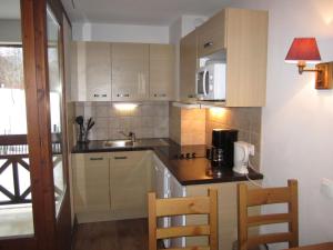 Appartements Studio equipe avec parking, WIFI, animaux admis a Brides-les-Bains - FR-1-512-49 : photos des chambres