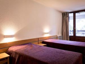 Appartements Charmant studio avec balcon, WiFi et parking - 4 couchages - Brides-les-Bains - FR-1-512-59 : photos des chambres