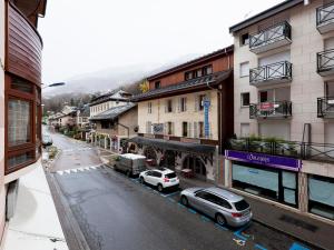 Appartements Studio 2* au Centre de Brides-les-Bains, Balcon, Wifi, Parking Couverts, Proche Telecabine et Spa - FR-1-512-80 : photos des chambres