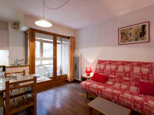 Appartements Studio 2* au Centre de Brides-les-Bains, Balcon, Wifi, Parking Couverts, Proche Telecabine et Spa - FR-1-512-80 : photos des chambres