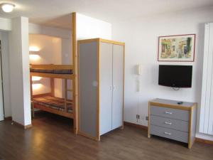 Appartements Studio 4 Pers. - Centre, Balcon, Parking, Wifi, 200m Telecabine - FR-1-512-113 : photos des chambres