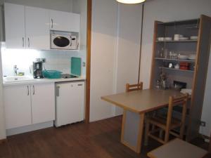 Appartements Studio 4 Pers. - Centre, Balcon, Parking, Wifi, 200m Telecabine - FR-1-512-113 : photos des chambres