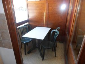 Appartements Studio 2* avec 4 couchages, balcon, wifi et parking inclus a Brides-les-Bains - FR-1-512-152 : photos des chambres