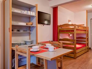 Appartements Studio renove 4 pers avec balcon, wifi, proche telecabine et spa - Brides-les-Bains - FR-1-512-160 : photos des chambres