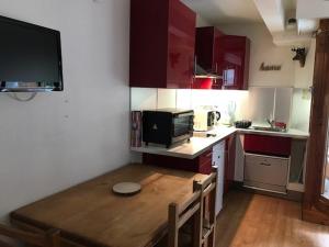 Studio confortable avec balcon et WiFi, animaux admis à Brides-les-Bains - FR-1-512-231